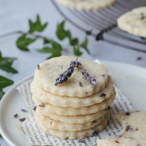 Lavender Shortbread Cookies